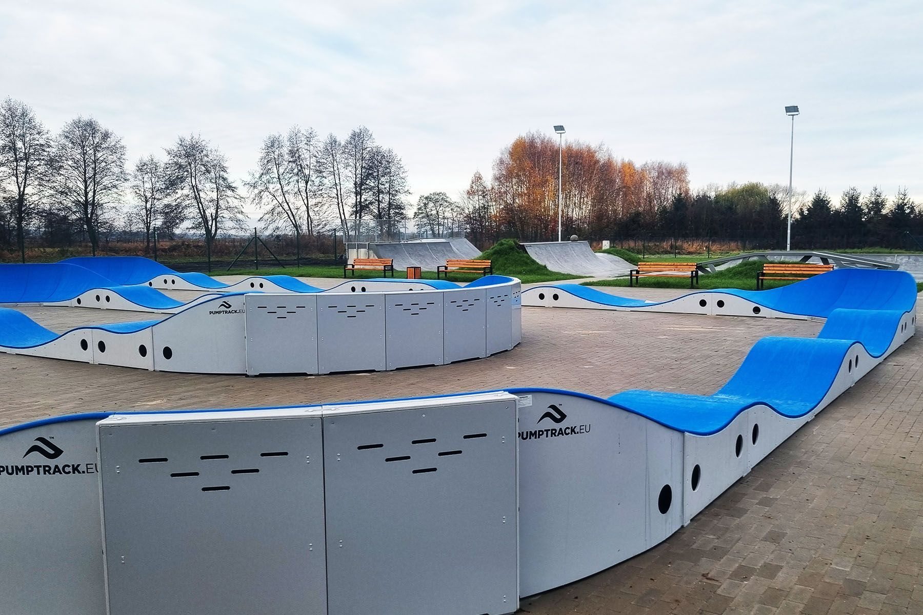 Pista de pompare din polietilenă - Dziemionna (Polonia) – foto 1